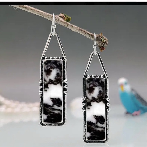 Art Deco Black&White Mosaic Rectangle Earrings NWT - Picture 7 of 7